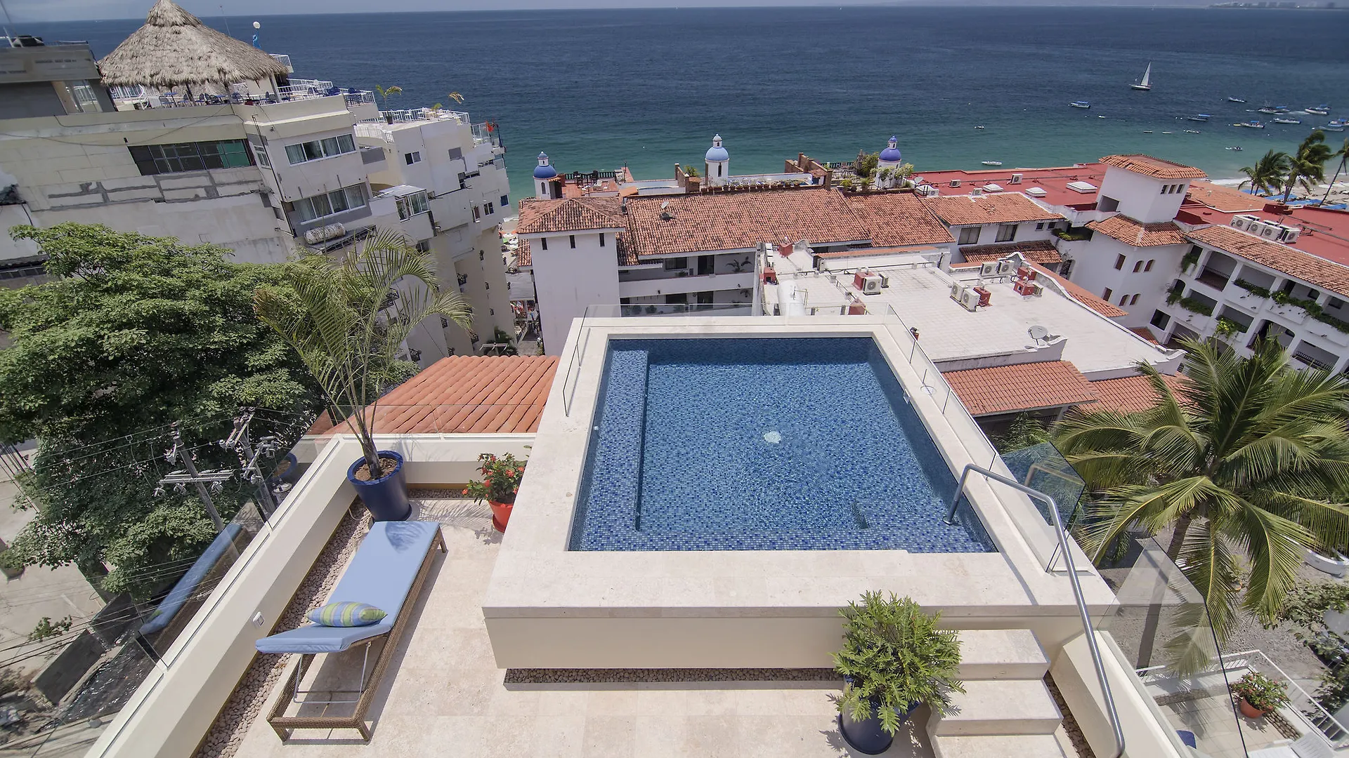 V Azul Vallarta - Luxury Vacation Rental Adults Only Пуэрто-Вальярта